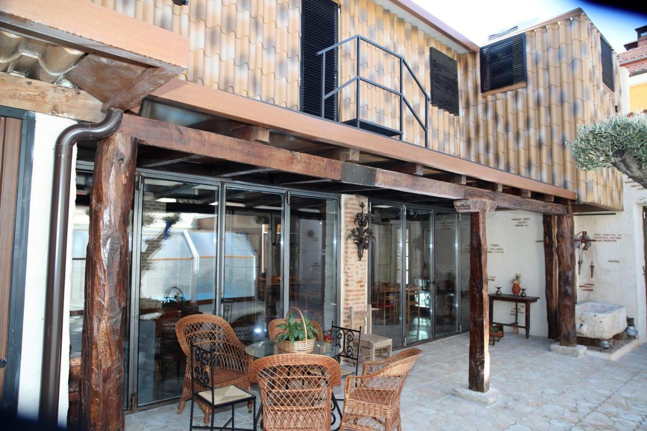 Casa Ruina Casa de hóspedes Nava del Rey Exterior foto